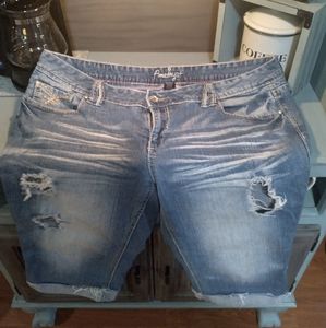 Amethyst Capri jeans size 16